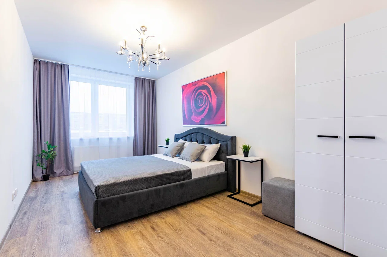 Снять 3-комнатную квартиру в Екатеринбурге у Центрального стадиона посуточно 12