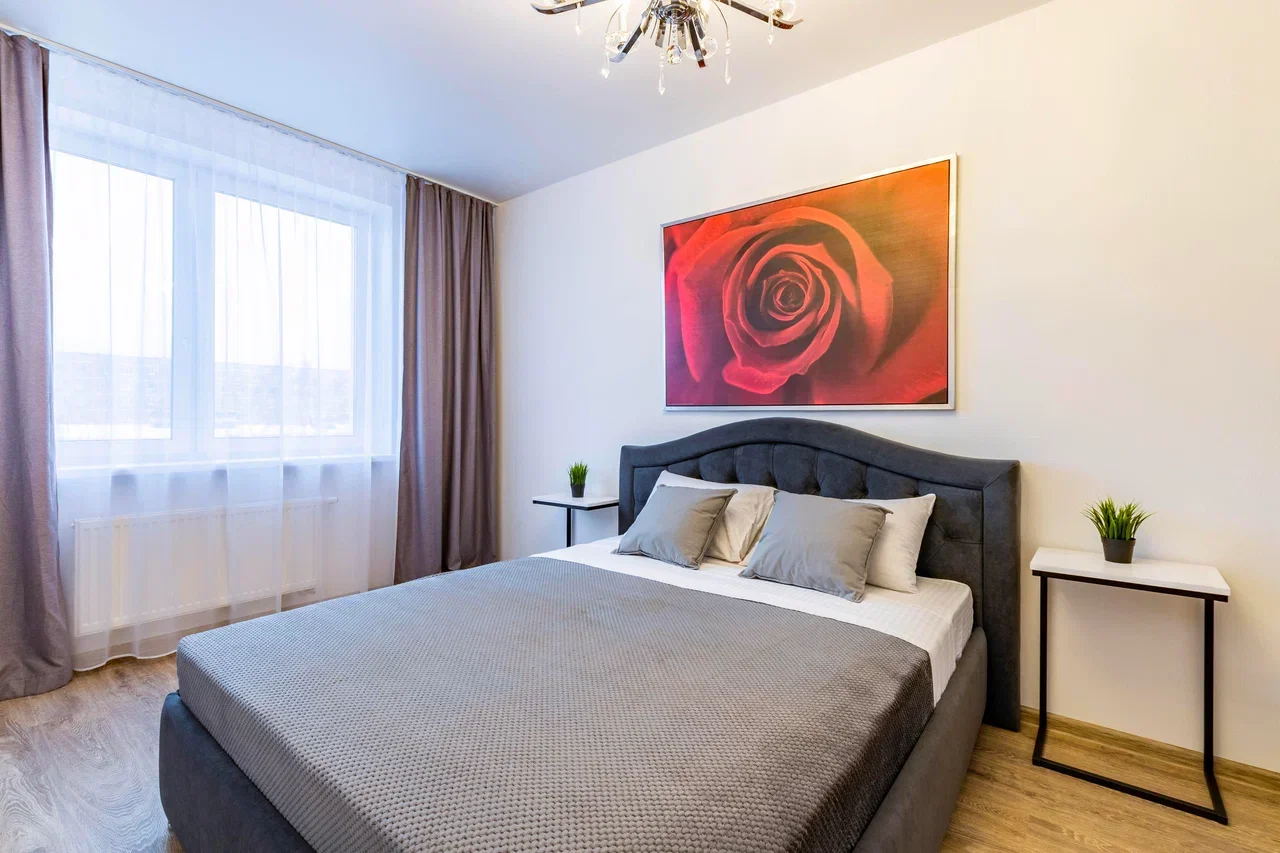 Снять 3-комнатную квартиру в Екатеринбурге у Центрального стадиона посуточно 13