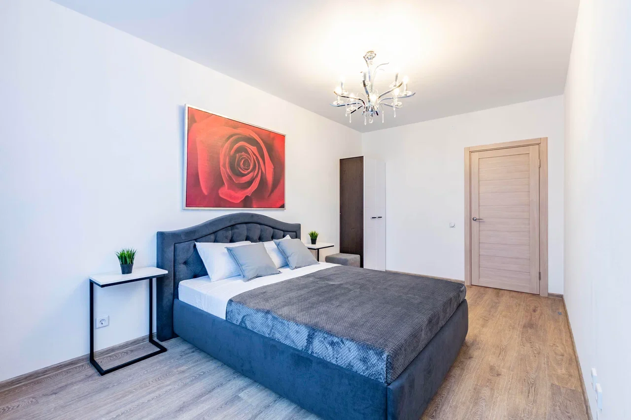 Снять 3-комнатную квартиру в Екатеринбурге у Центрального стадиона посуточно 14