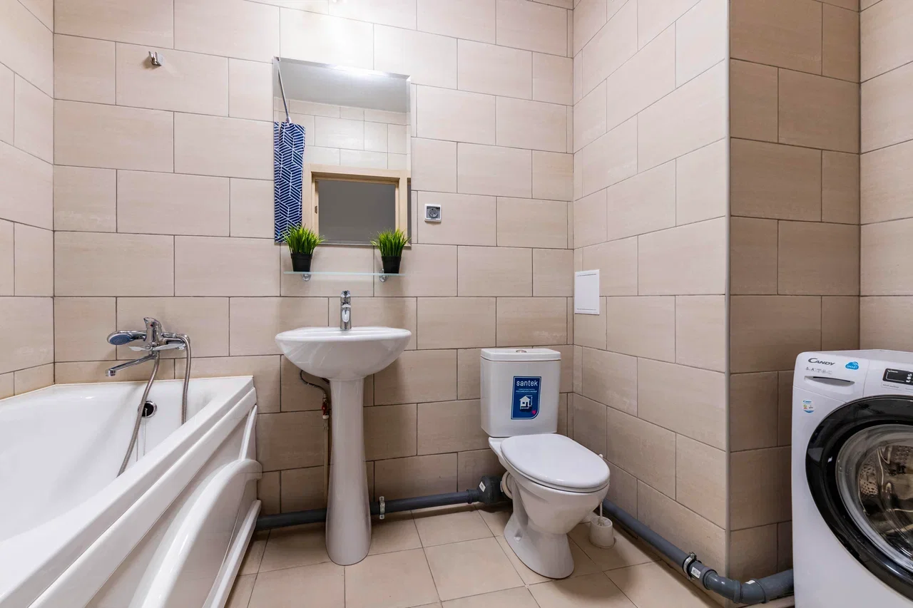 Снять 3-комнатную квартиру в Екатеринбурге у Центрального стадиона посуточно 15