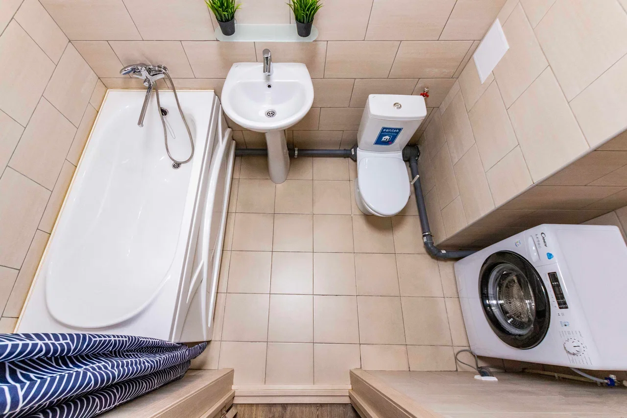 Снять 3-комнатную квартиру в Екатеринбурге у Центрального стадиона посуточно 16