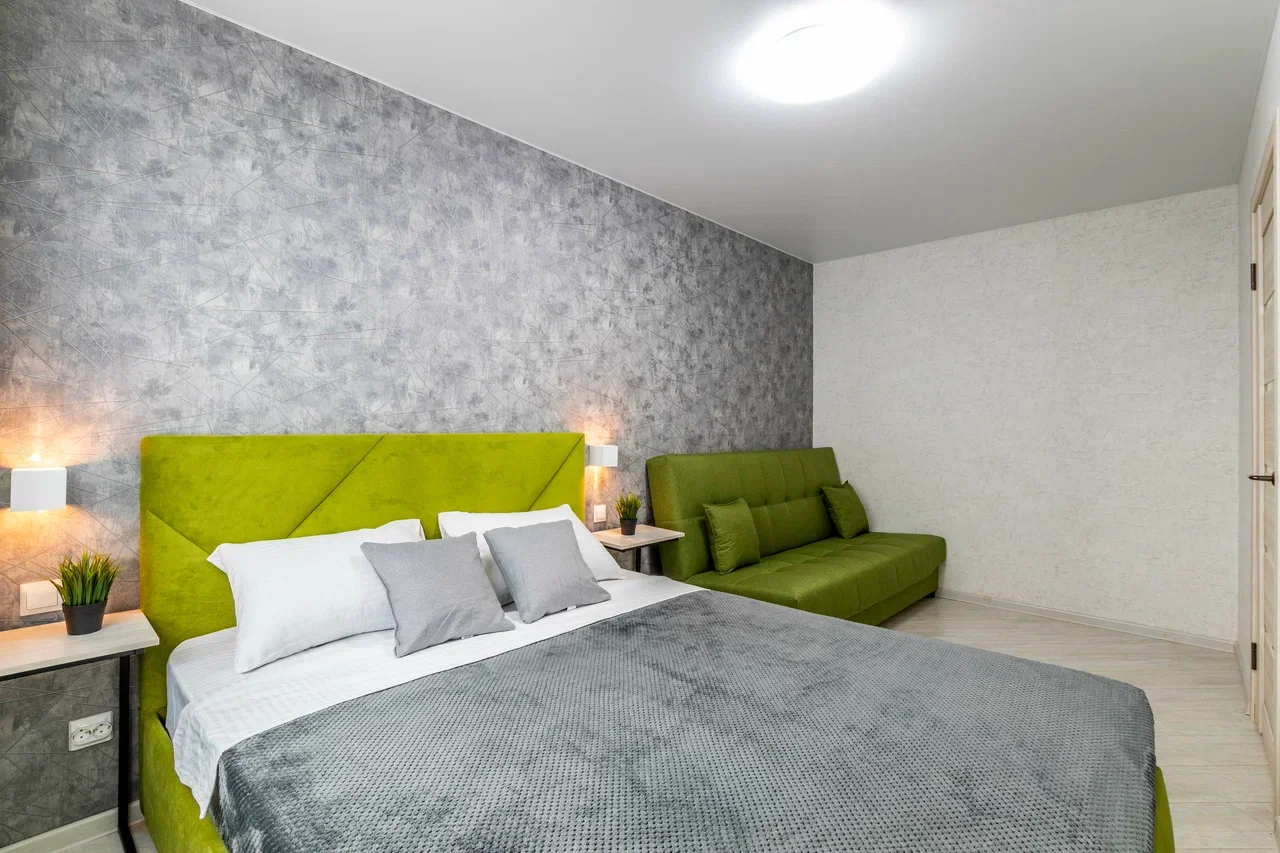 Снять 2-комнатную квартиру в Екатеринбурге у ТРЦ Карнавал посуточно 5