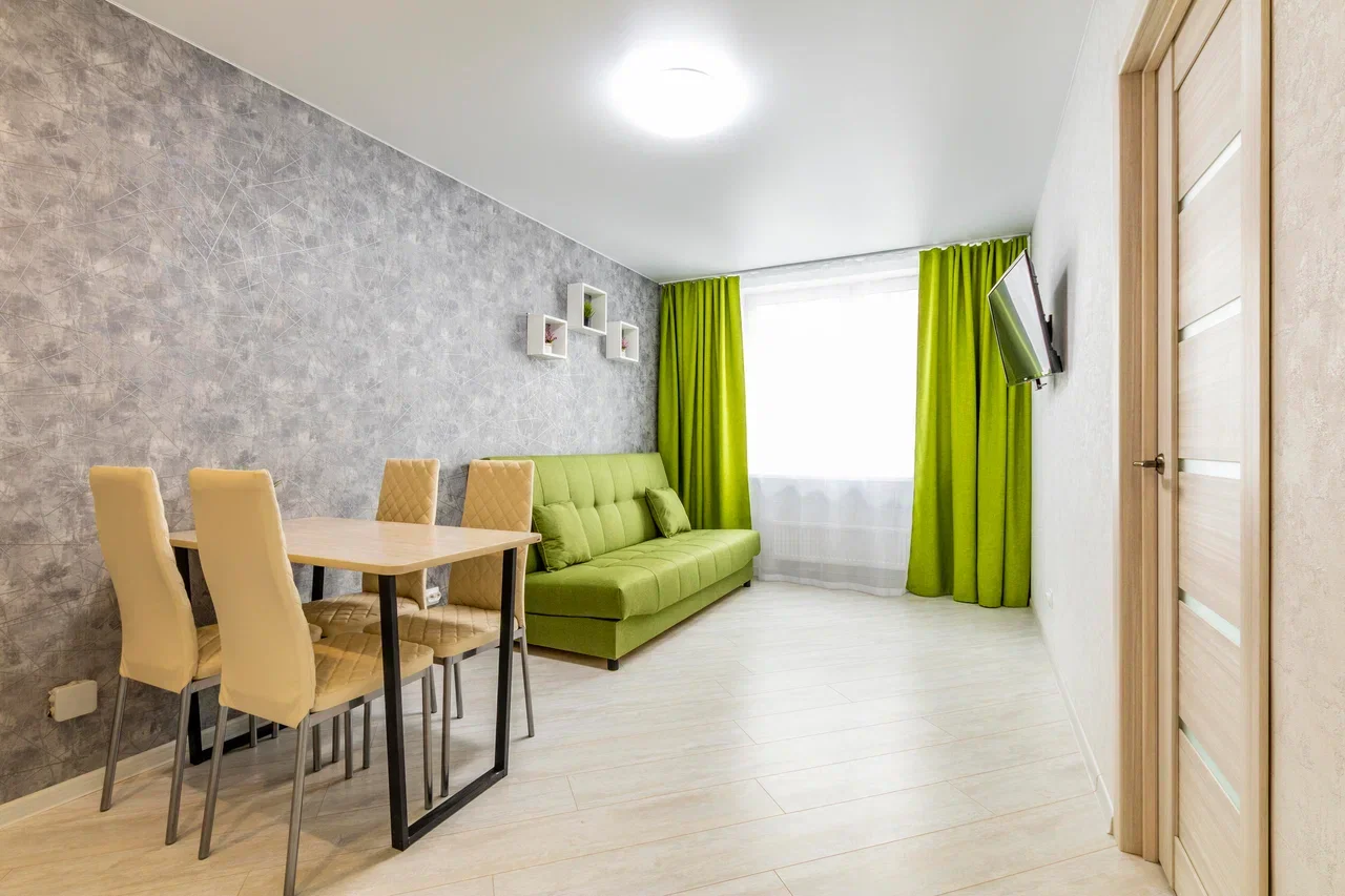 Снять 2-комнатную квартиру в Екатеринбурге у ТРЦ Карнавал посуточно 11