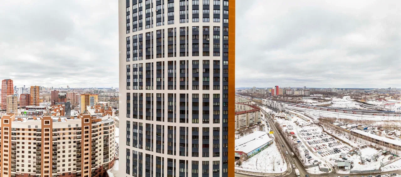 Снять 2-комнатную квартиру в Екатеринбурге у ТРЦ Карнавал посуточно 12