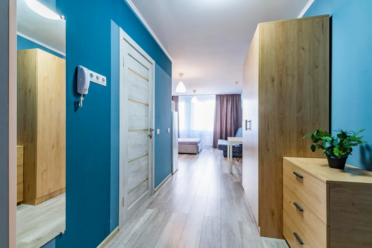 Снять квартиру-студию в Екатеринбурге у Юридического университета посуточно 7