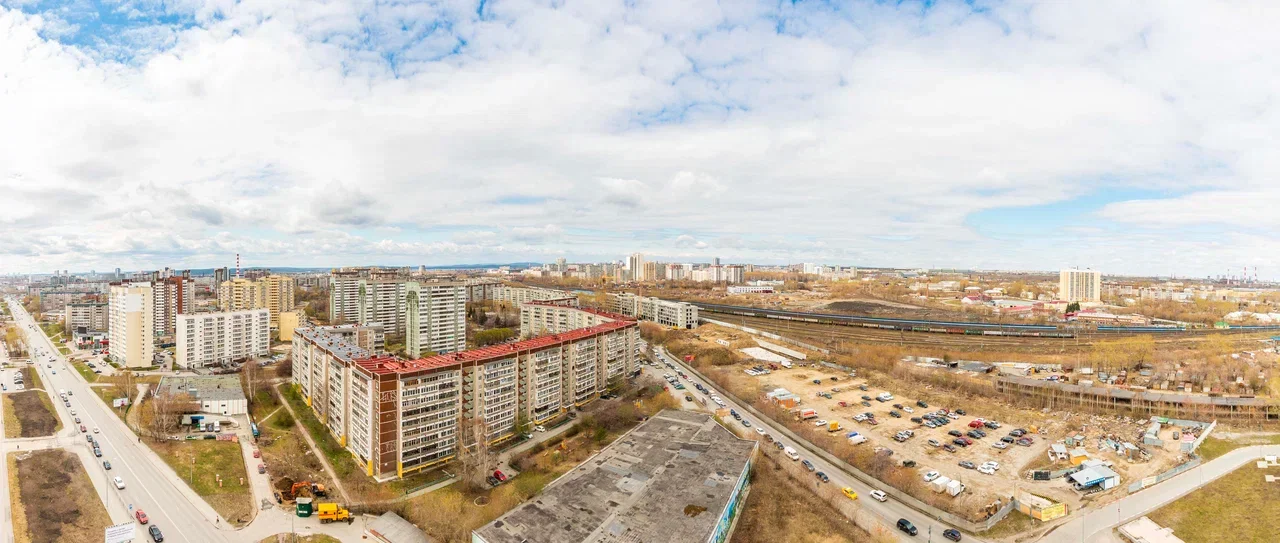 Снять квартиру-студию в Екатеринбурге у Юридического университета посуточно 10