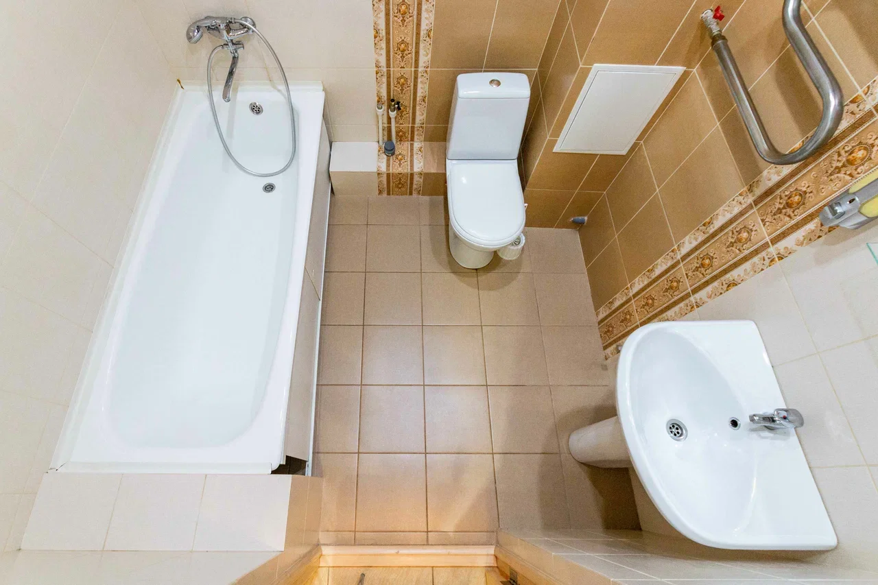 Снять квартиру-студию в Екатеринбурге у бизнес-центра Квартал посуточно 9