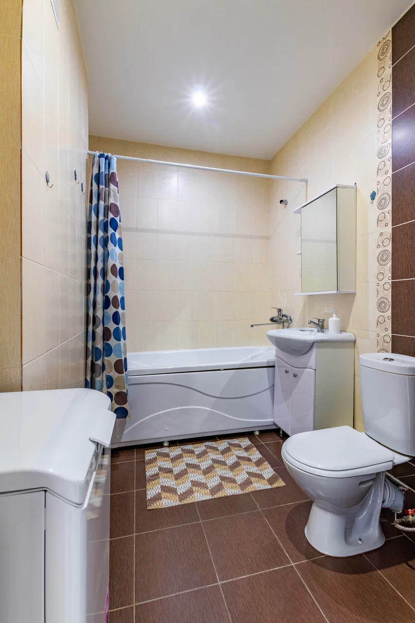 Снять 2-комнатную квартиру в Екатеринбурге у Шарташского рынка посуточно 12