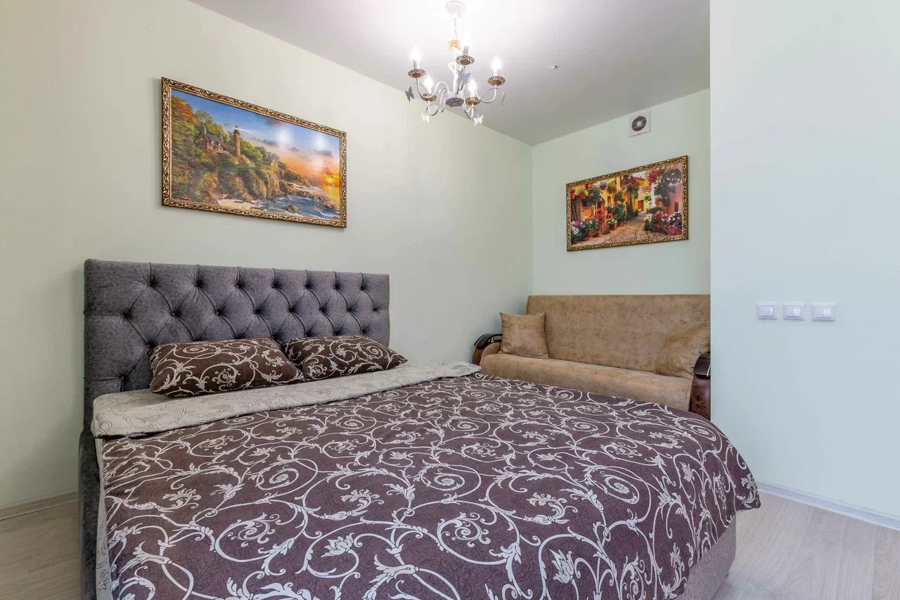 Снять квартиру-студию в Екатеринбурге у Шарташского рынка посуточно 8