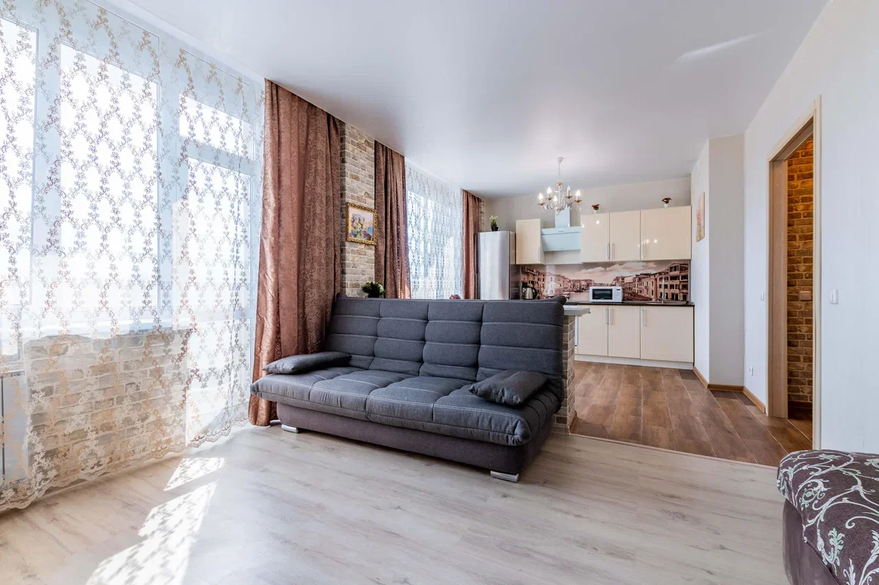 Снять квартиру-студию в Екатеринбурге у метро Ботаническая посуточно 4