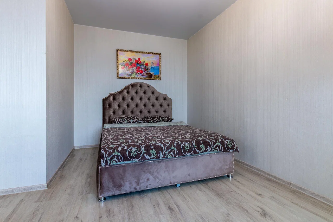 Снять квартиру-студию в Екатеринбурге у метро Ботаническая посуточно 5