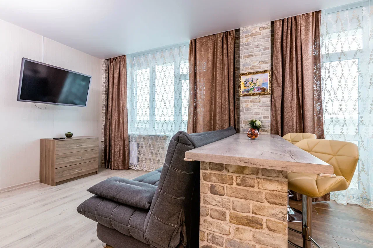 Снять квартиру-студию в Екатеринбурге у метро Ботаническая посуточно 8