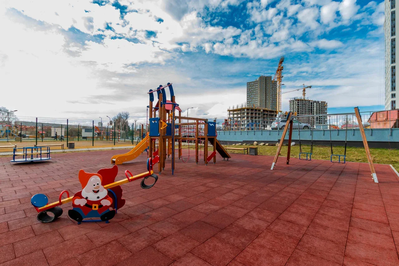 Снять 3-комнатную квартиру в Екатеринбурге у парка Зеленая роща посуточно 3