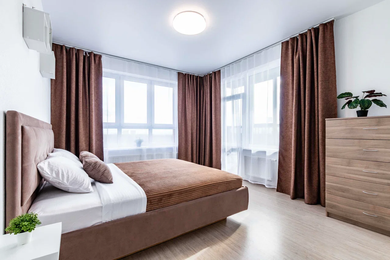 Снять 3-комнатную квартиру в Екатеринбурге у парка Зеленая роща посуточно 5