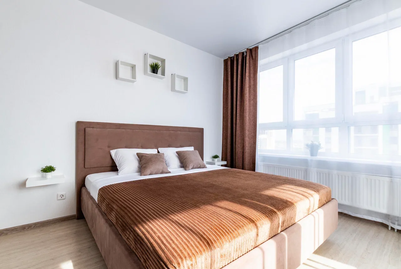 Снять 3-комнатную квартиру в Екатеринбурге у парка Зеленая роща посуточно 6