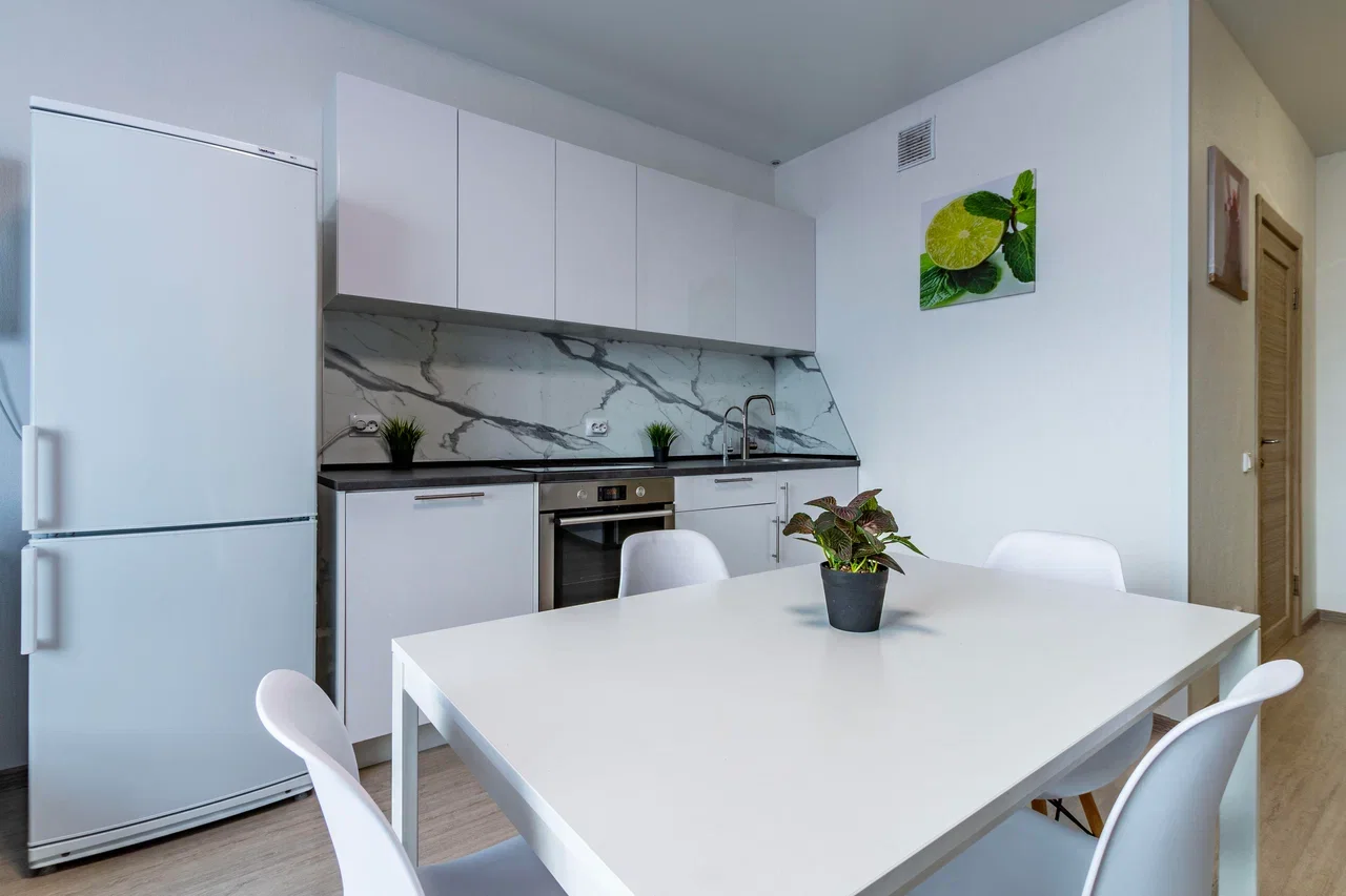 Снять 3-комнатную квартиру в Екатеринбурге у парка Зеленая роща посуточно 15