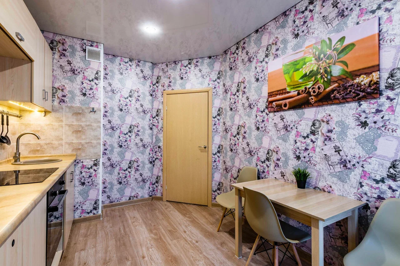 Аренда на сутки 1-к квартиры в Екатеринбурге у ВИЗ-пруда (Миасская 12) 12