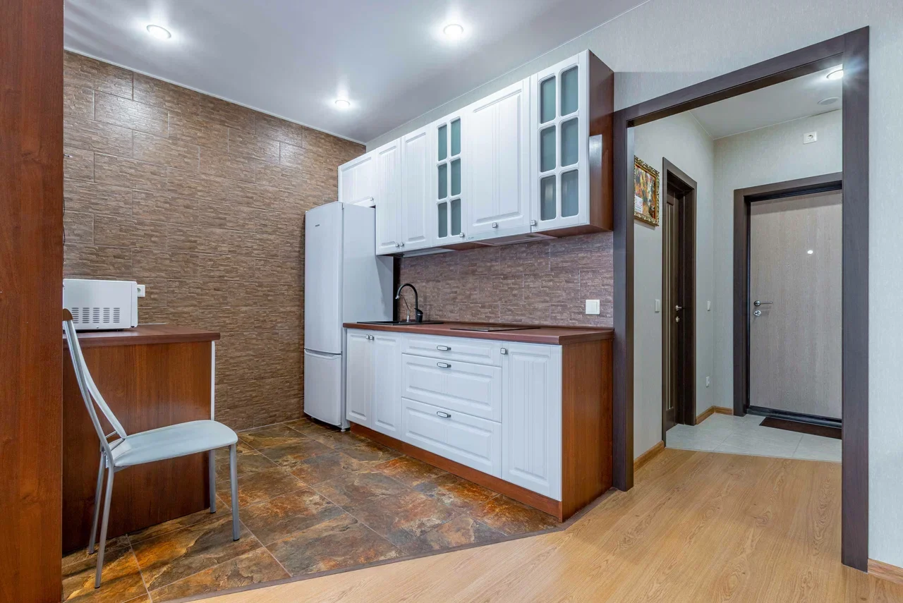 Снять квартиру-студию в Екатеринбурге у метро Чкаловская посуточно 8