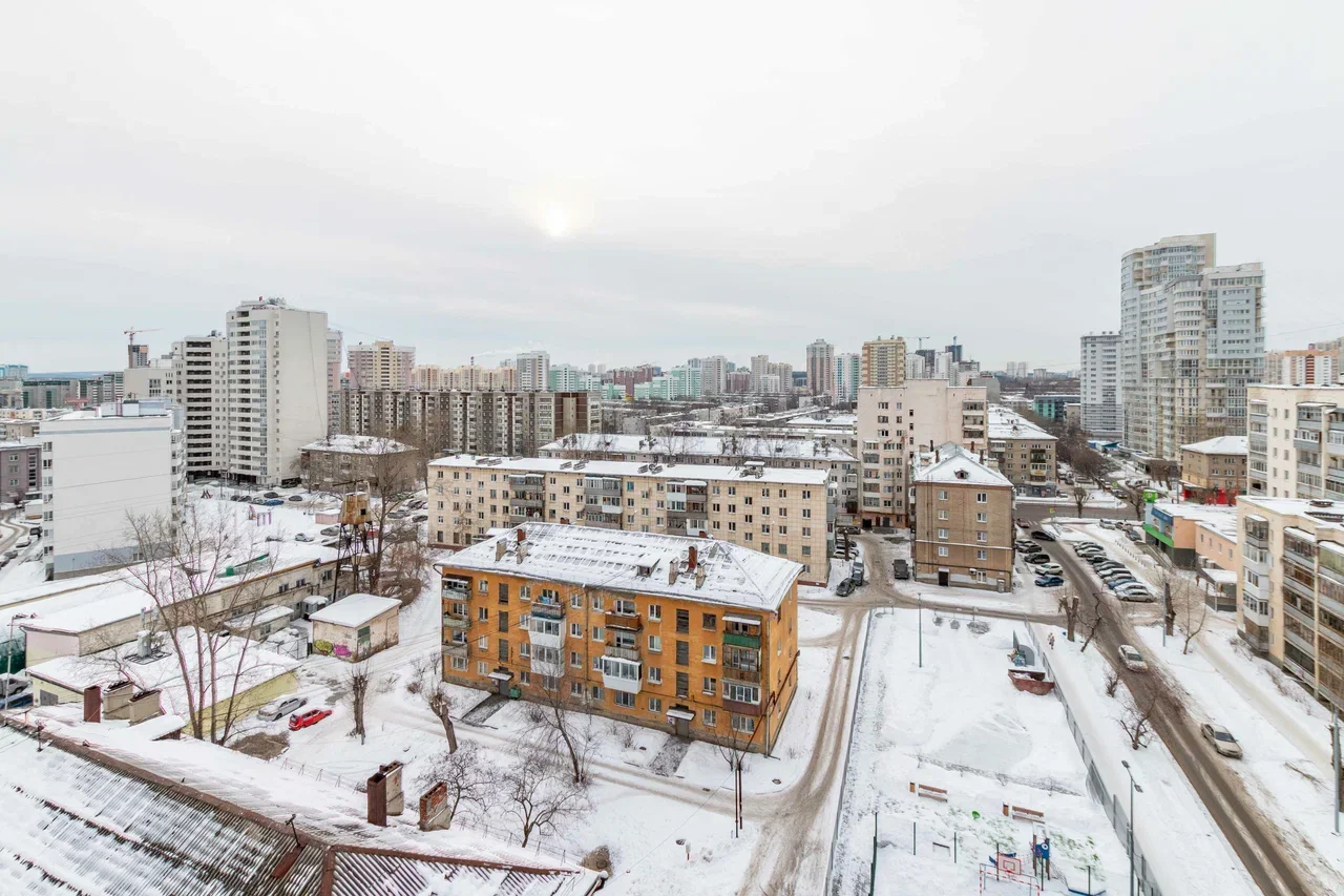 Снять квартиру-студию в Екатеринбурге у метро Чкаловская посуточно 13