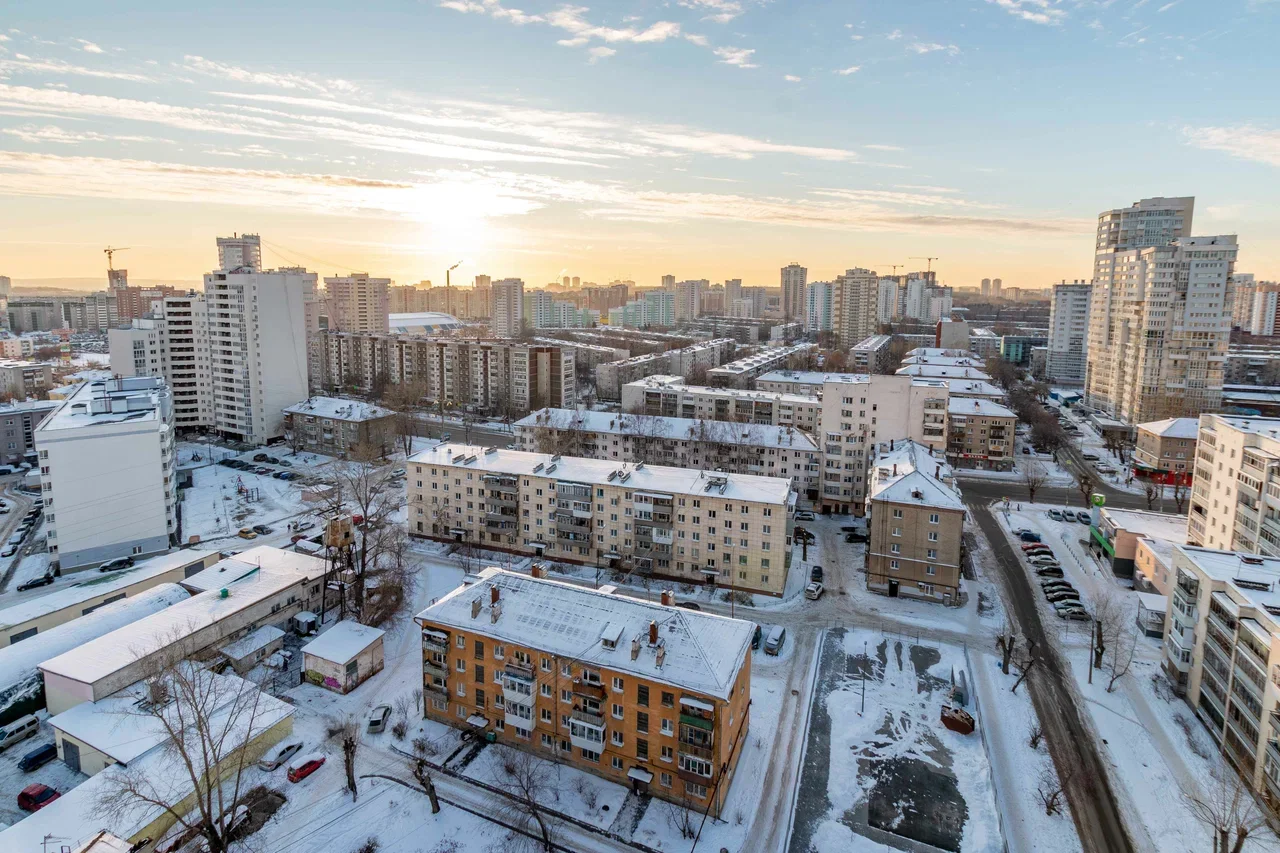 Снять квартиру-студию в Екатеринбурге у метро Чкаловская посуточно 12