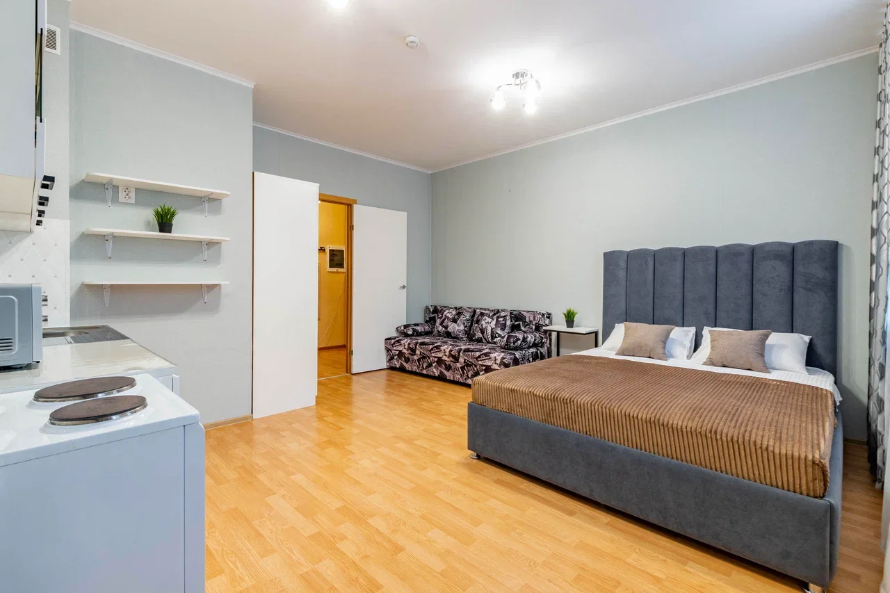 Снять квартиру-студию в Екатеринбурге у метро Проспект Космонавтов (Парниковая 6) 6