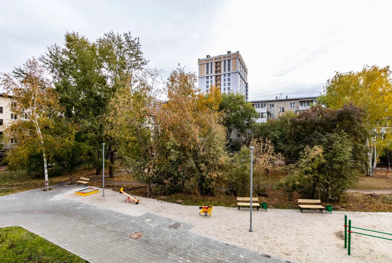 Снять квартиру-студию в Екатеринбурге у метро Чкаловская посуточно 12