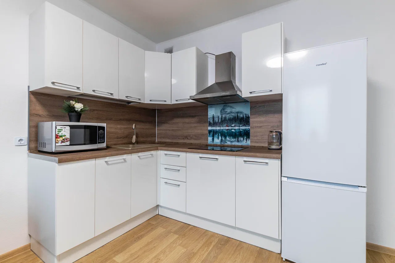 Снять 3-комнатную квартиру в Екатеринбурге у Парка Победы посуточно 8