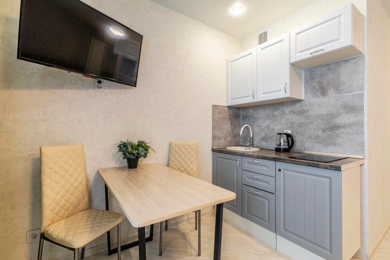 Снять квартиру-студию в Екатеринбурге рядом с аэропортом Кольцово посуточно 3