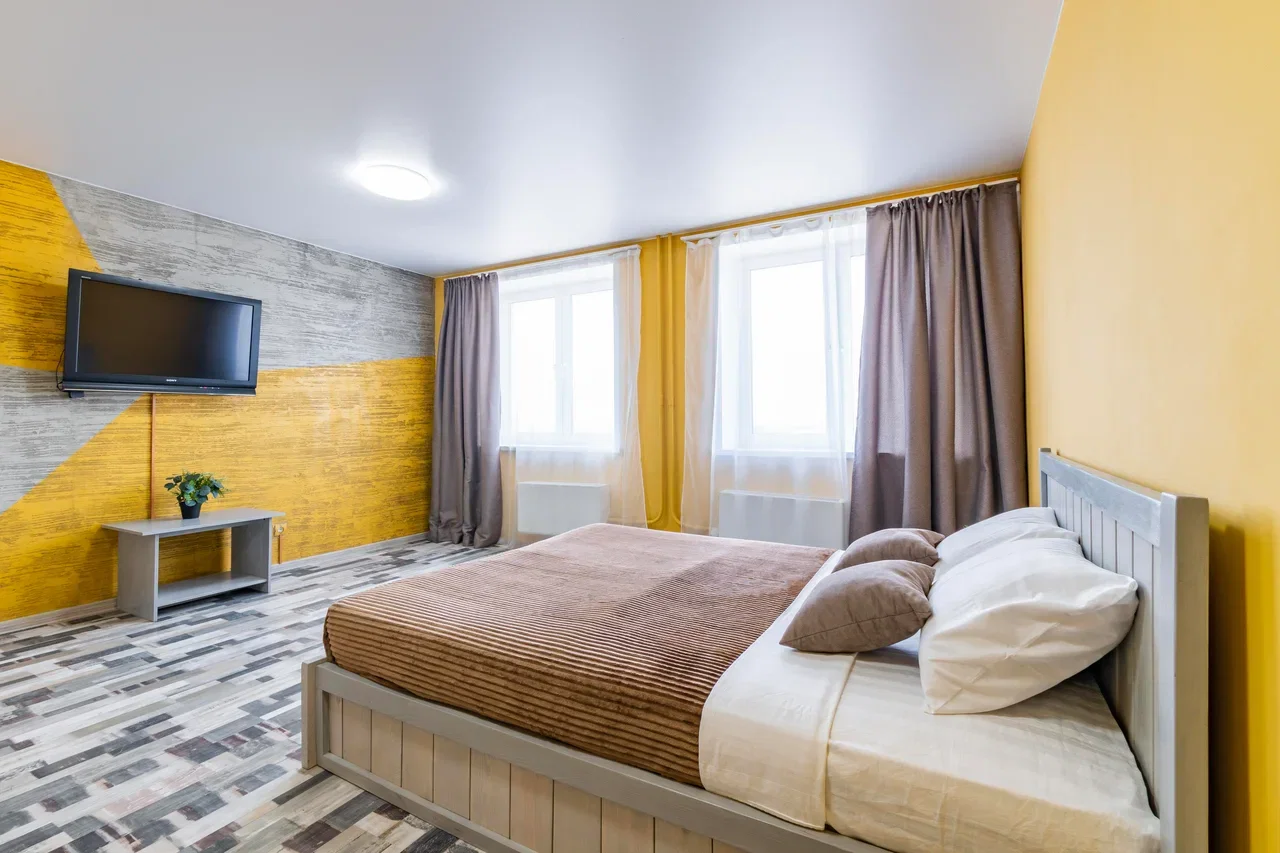 Снять 2-комнатную квартиру в Екатеринбурге у Преображенского парка посуточно 3