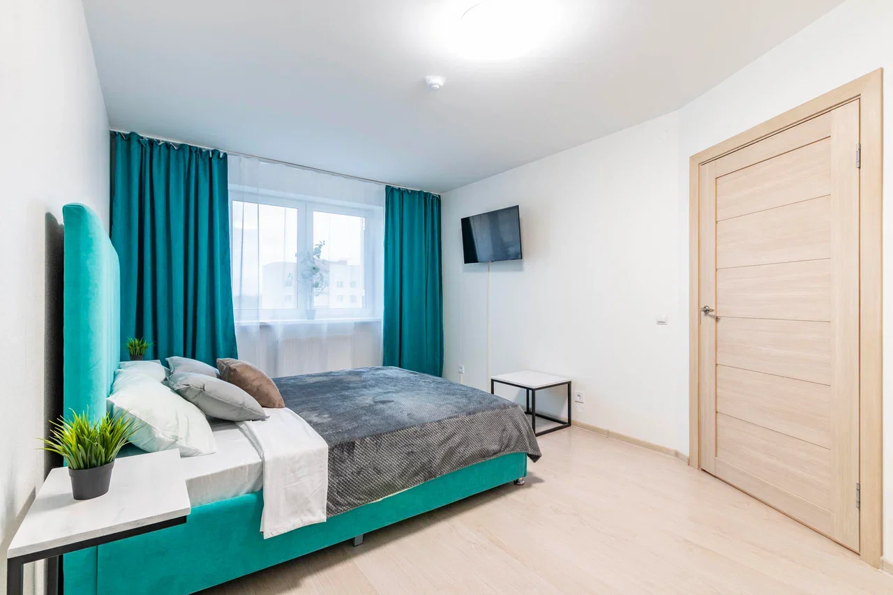 Снять 2-комнатную квартиру в Екатеринбурге у парка Преображенский посуточно