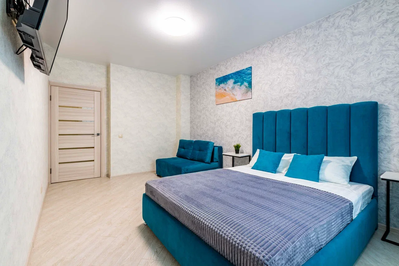 Снять 2-к квартиру в Екатеринбурге у аэропорта Кольцово посуточно 3