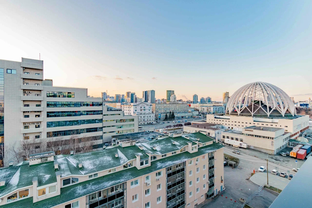 Снять студию в Екатеринбурге у Цирка и метро Геологическая Посуточно 11