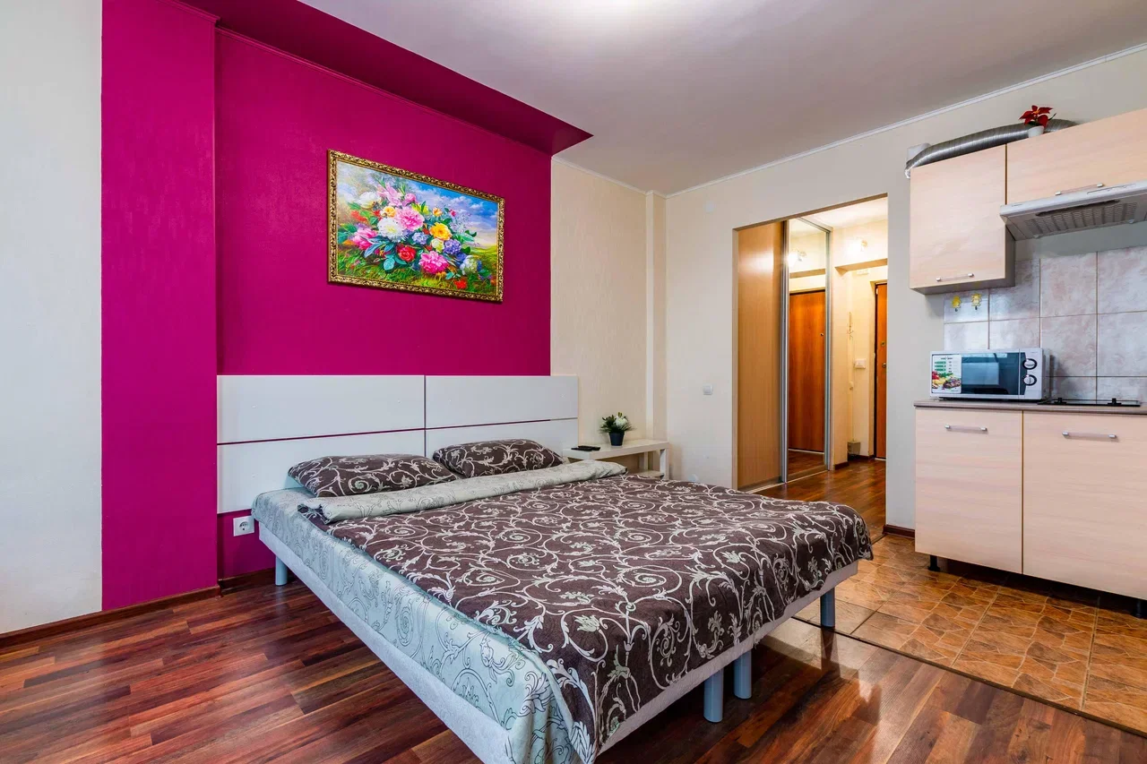 Снять студию в Екатеринбурге у набережной Исети и Адмиралтейского парка Посуточно 2