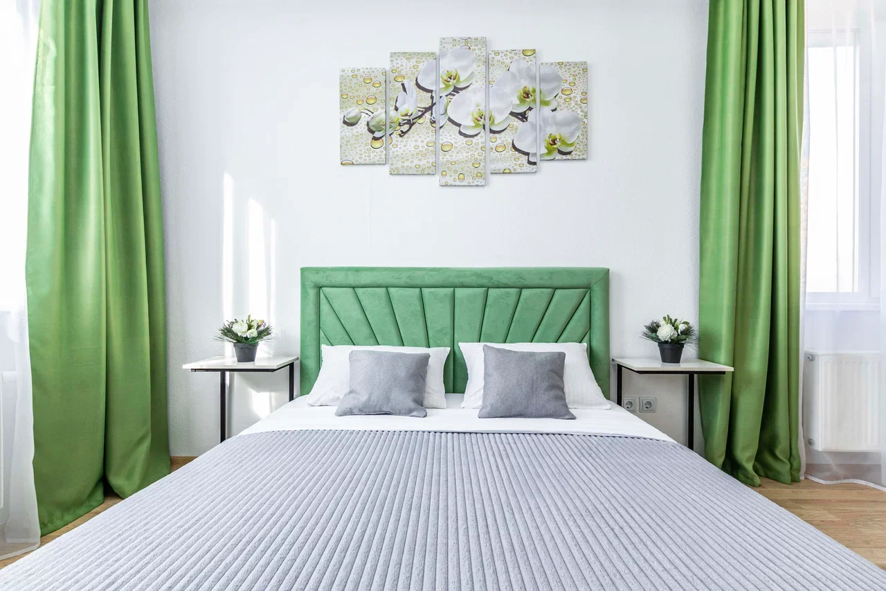 Снять 3-к квартиру в Екатеринбурге у Цирка и парка Зеленая Роща Посуточно 7