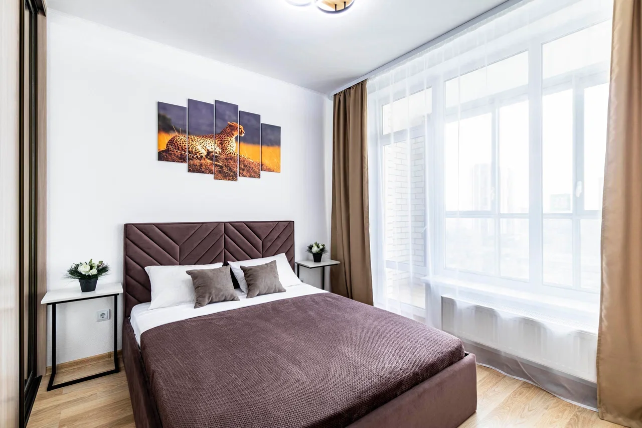 Снять 3-к квартиру в Екатеринбурге у Цирка и парка Зеленая Роща Посуточно 9