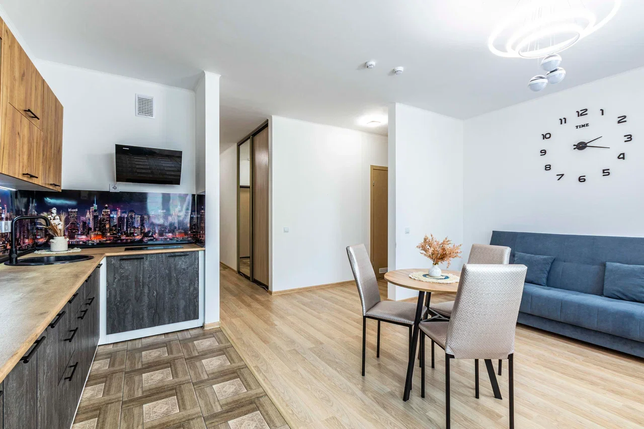 Снять 3-к квартиру в Екатеринбурге у Цирка и парка Зеленая Роща Посуточно 13