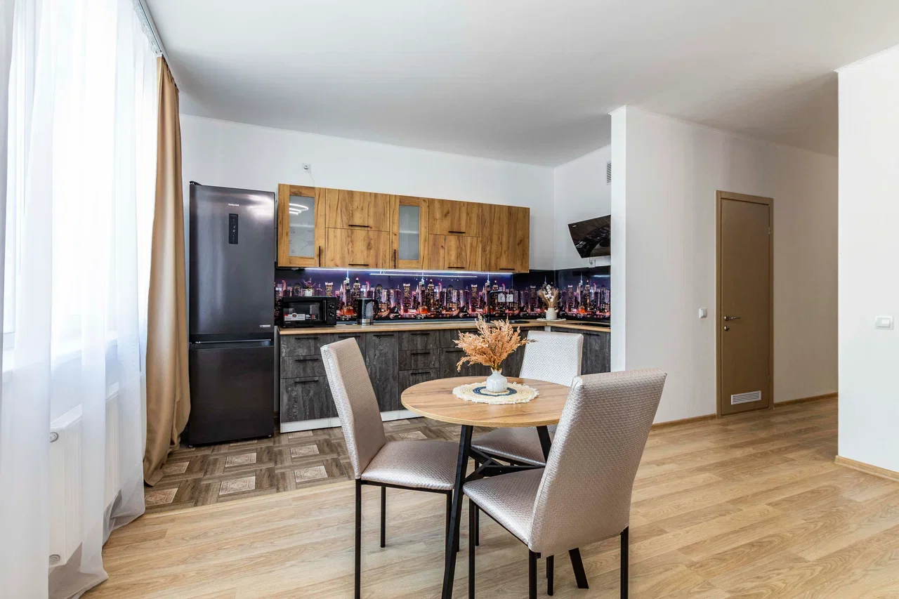 Снять 3-к квартиру в Екатеринбурге у Цирка и парка Зеленая Роща Посуточно 14