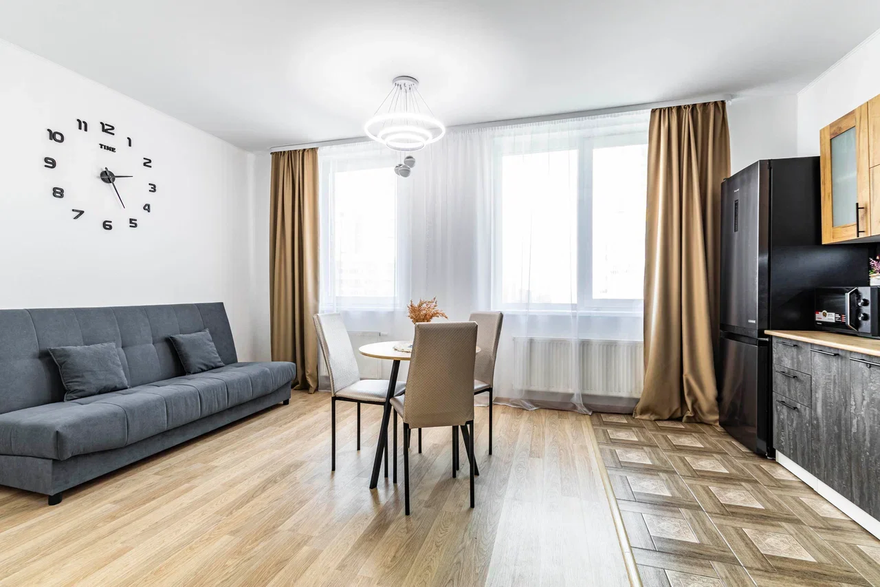 Снять 3-к квартиру в Екатеринбурге у Цирка и парка Зеленая Роща Посуточно 15