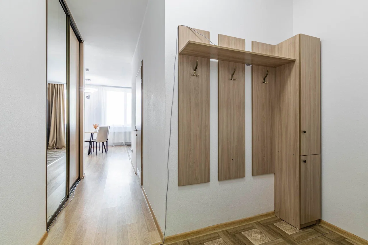 Снять 3-к квартиру в Екатеринбурге у Цирка и парка Зеленая Роща Посуточно 17