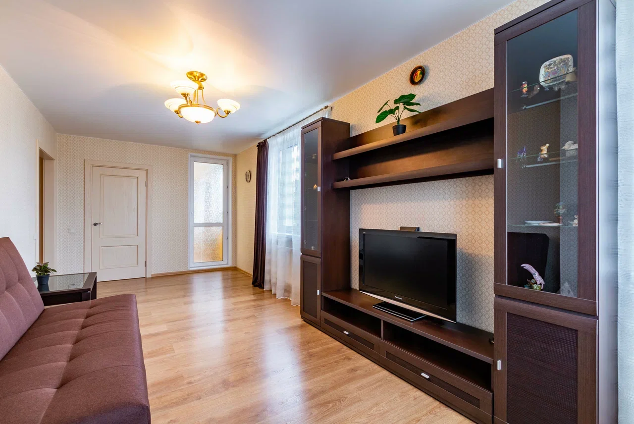 Снять 3-к квартиру в Екатеринбурге, м. Геологическая, Южный Автовокзал Посуточно 2