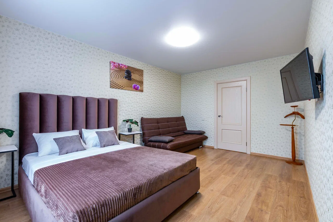 Снять 3-к квартиру в Екатеринбурге, м. Геологическая, Южный Автовокзал Посуточно 6