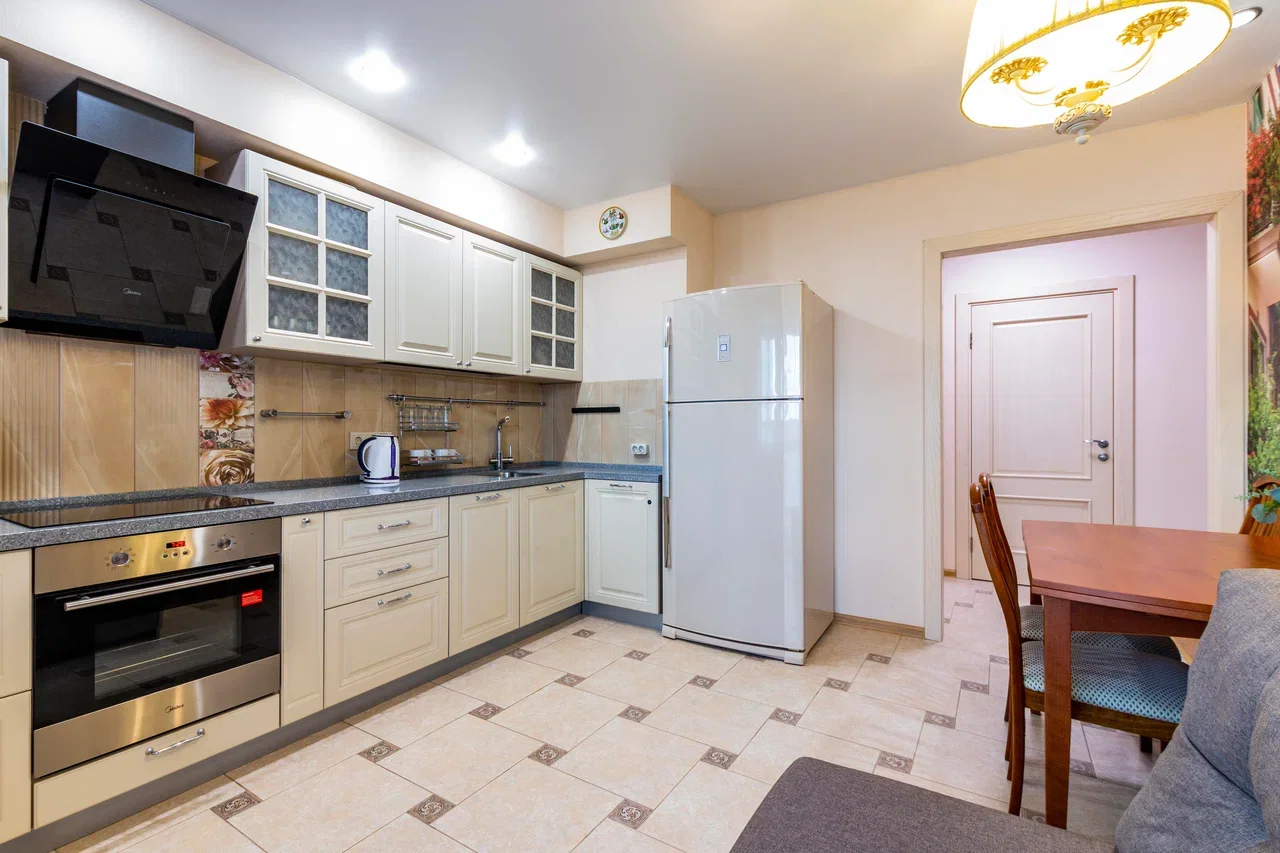 Снять 3-к квартиру в Екатеринбурге, м. Геологическая, Южный Автовокзал Посуточно 8