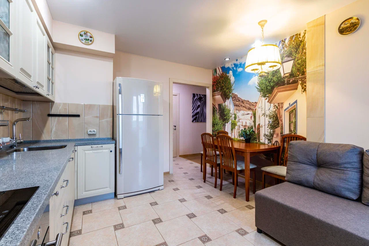 Снять 3-к квартиру в Екатеринбурге, м. Геологическая, Южный Автовокзал Посуточно 9