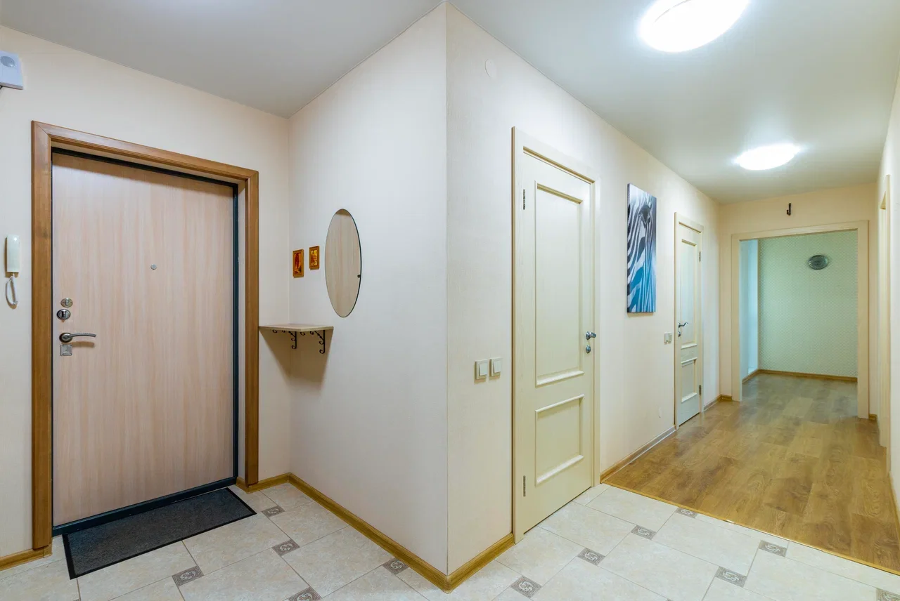 Снять 3-к квартиру в Екатеринбурге, м. Геологическая, Южный Автовокзал Посуточно 12