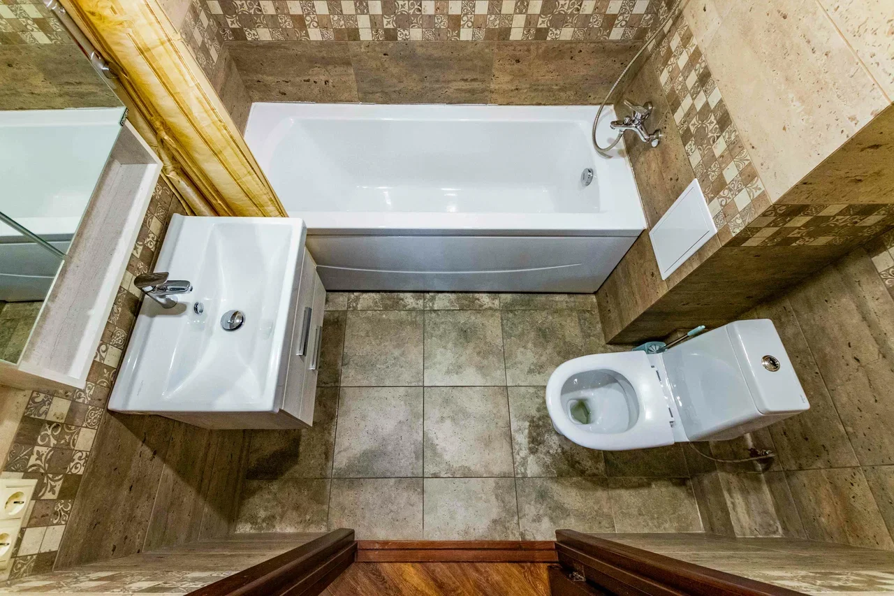 Аренда 2-к квартиры в Екатеринбурге, м. Площадь 1905 года, ул. Юмашева 6 Посуточно 3