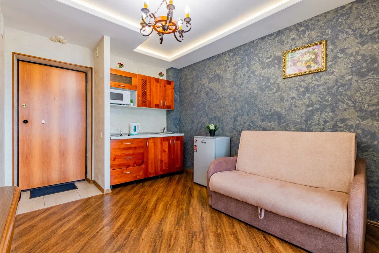 Аренда 2-к квартиры в Екатеринбурге, м. Площадь 1905 года, ул. Юмашева 6 Посуточно 6