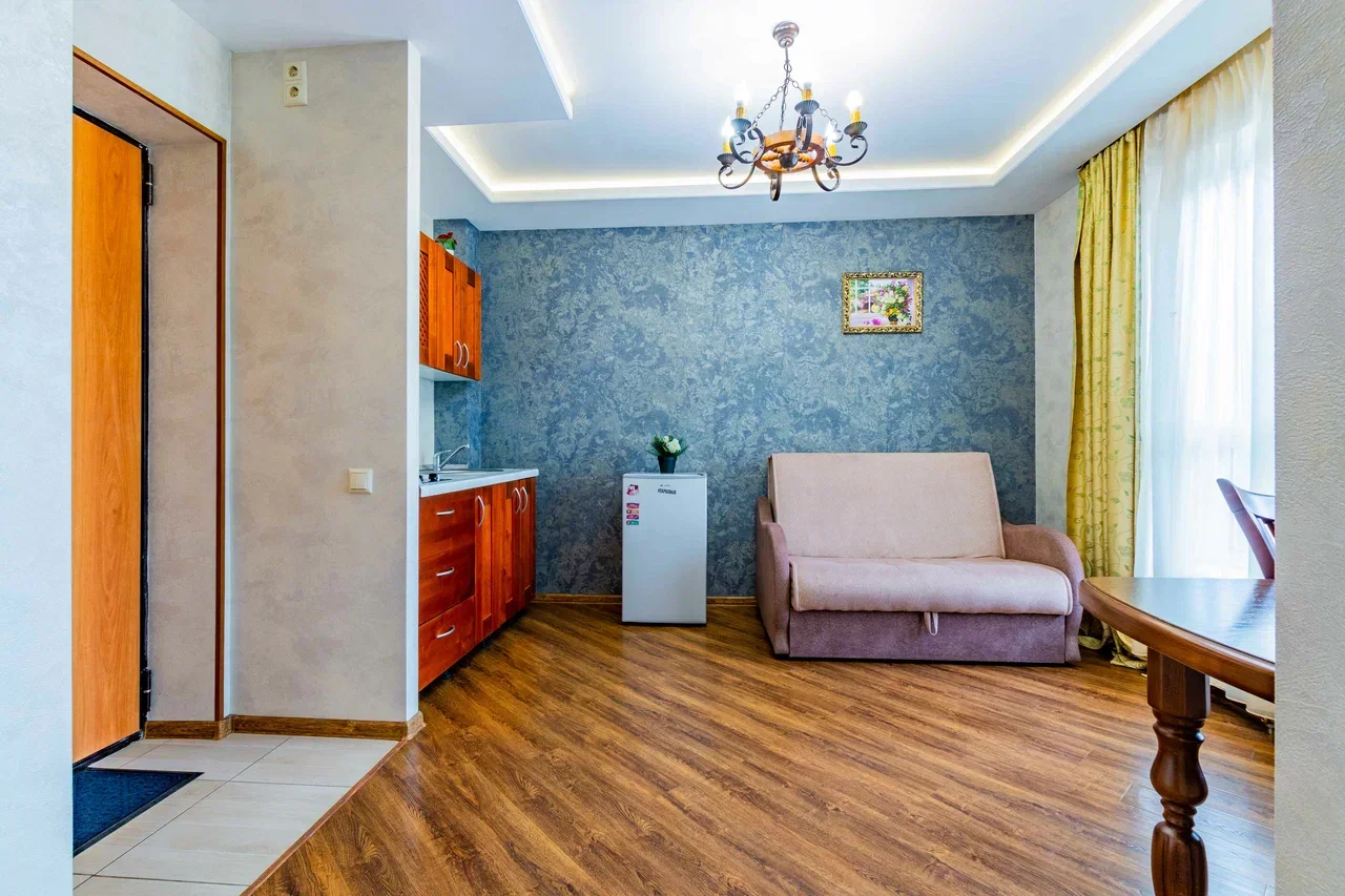 Аренда 2-к квартиры в Екатеринбурге, м. Площадь 1905 года, ул. Юмашева 6 Посуточно 8