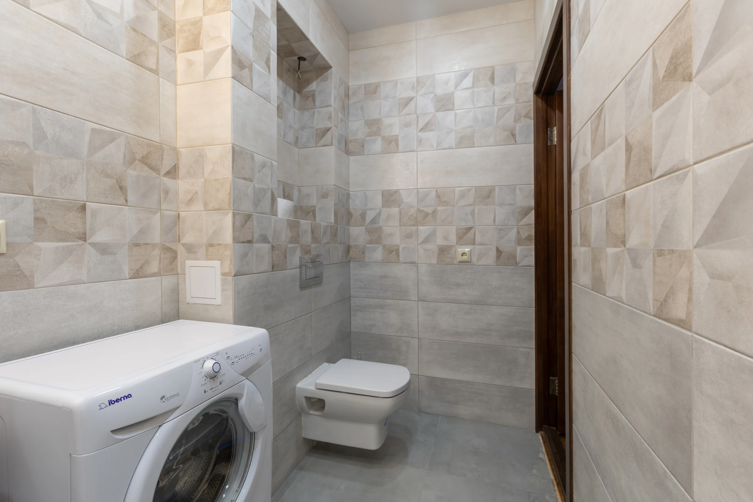 Снять на сутки 2-к квартиру в Екатеринбурге у ТРЦ Ботаника Молл (Белинского 177а/3) 6