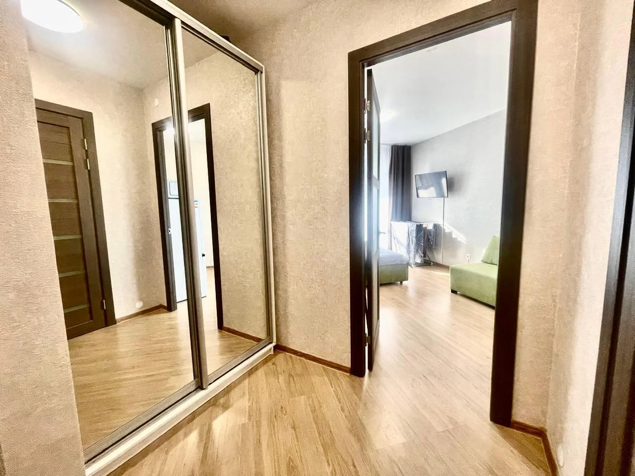 Аренда Квартиры-студии в Екатеринбурге, мкр. Втузгородок, ул. Блюхера 89 Посуточно 4