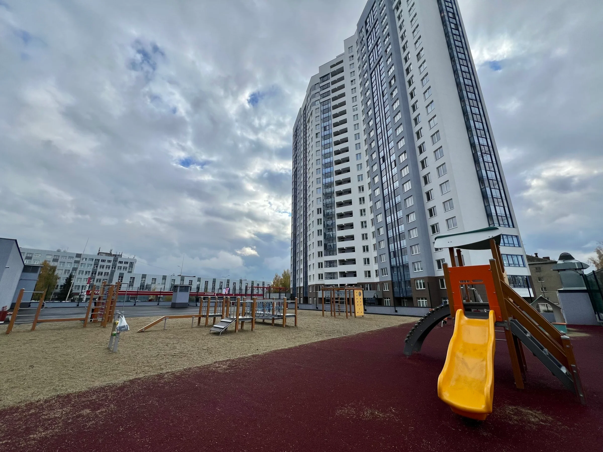 Аренда Квартиры-студии в Екатеринбурге, мкр. Втузгородок, ул. Блюхера Посуточно 16